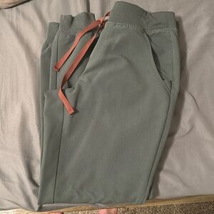 Figs Zamora Joggers- Regular Length-Size Small- Color Bonsai-Great Condition